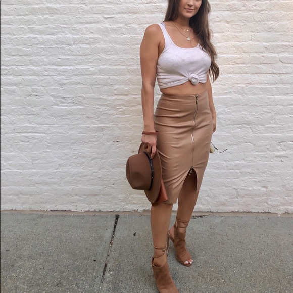 Dresses & Skirts - NWT Vegan leather pencil skirt